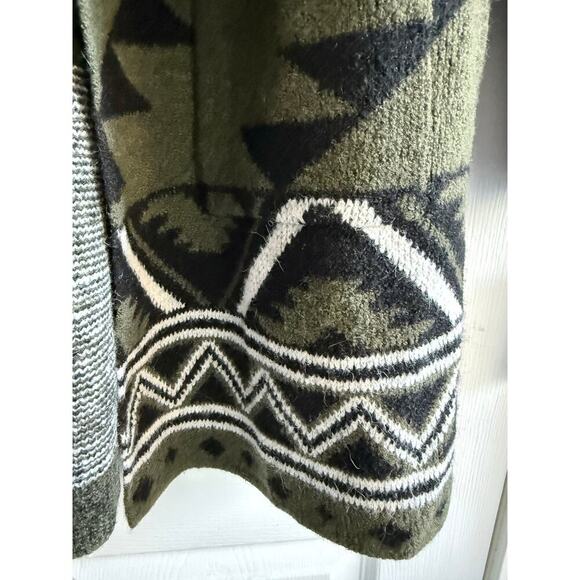 Frye Southwest Aztec Knit Cozy Cardigan Sweater Jacket Large NWT - Picture 5 of 9